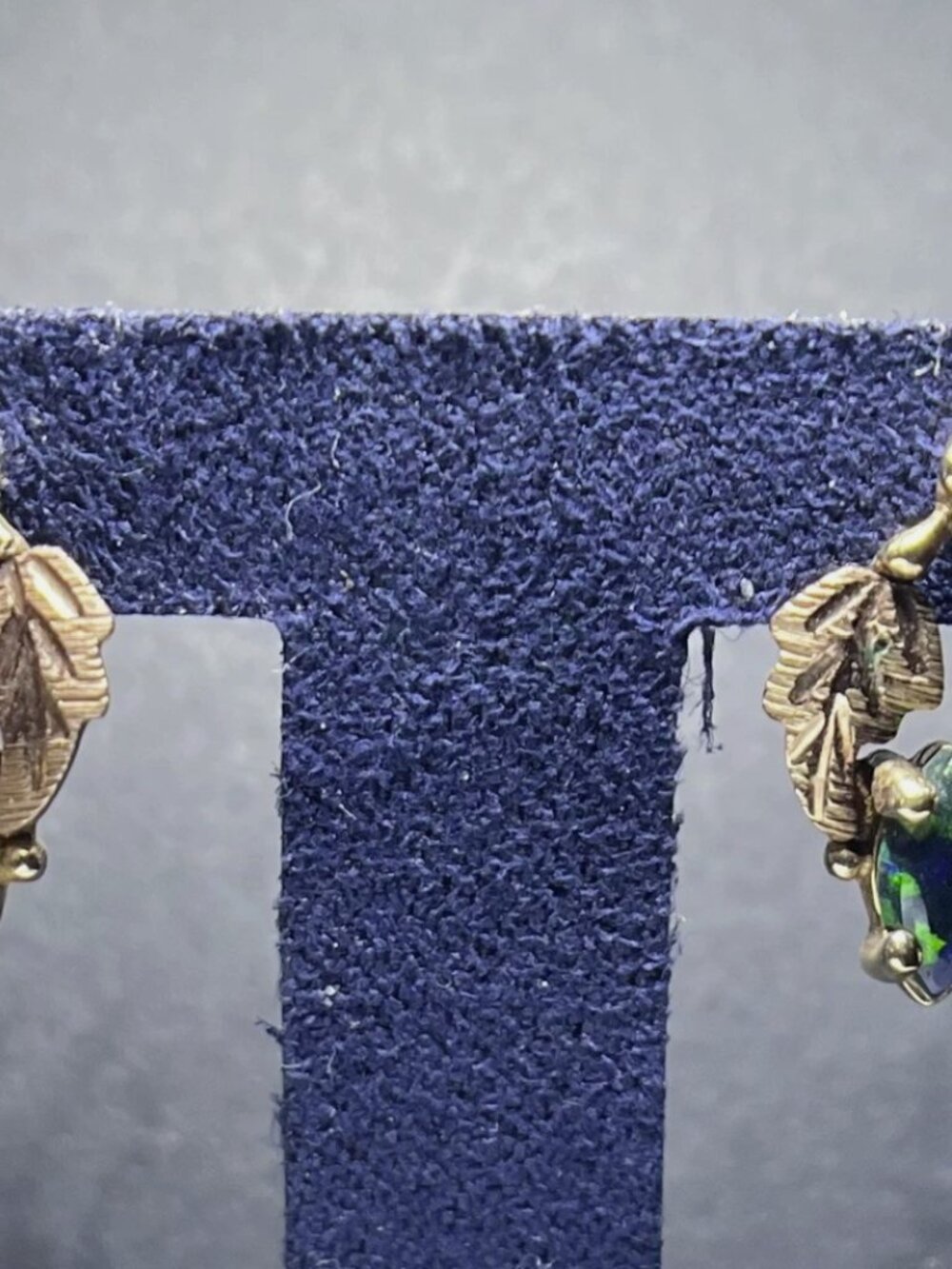 Vintage Black Hills Gold 10K Yellow Gold Black Opal Stud Earrings 12K Leaves
